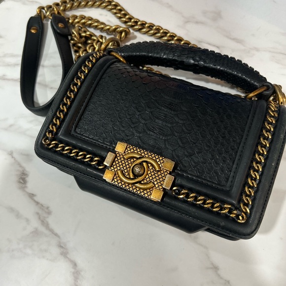 Chanel Python boy purse - Picture 3 of 12